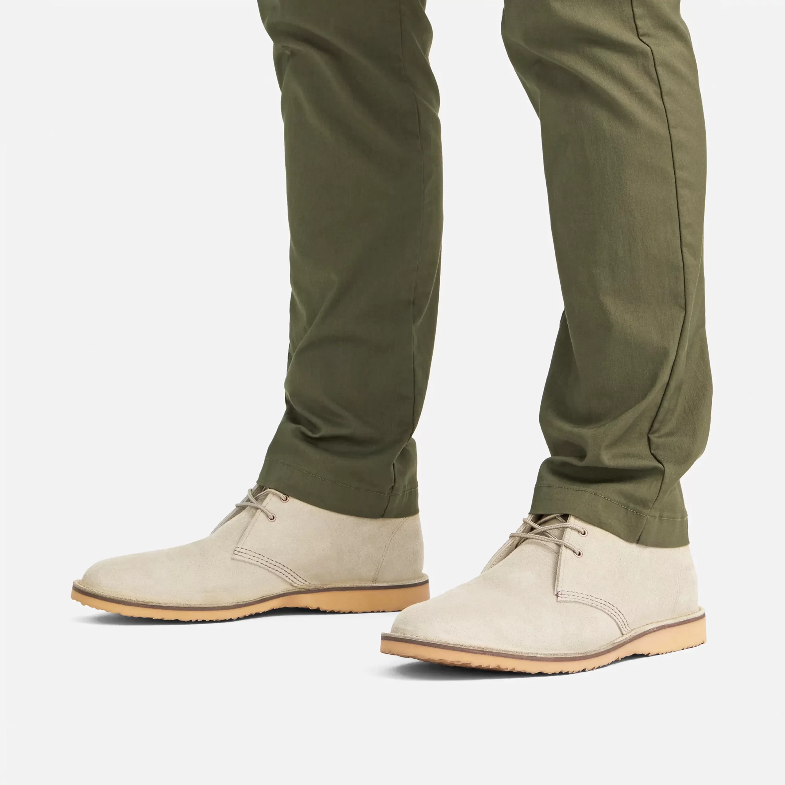 Weekender Chukka Men's Chukka in White Sand Mohave Leather - Image 2